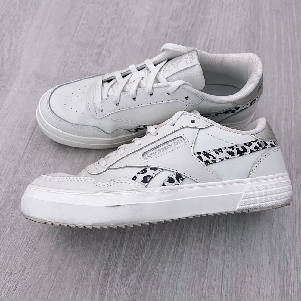 Reebok Tennis Shoe Leopard Stripe